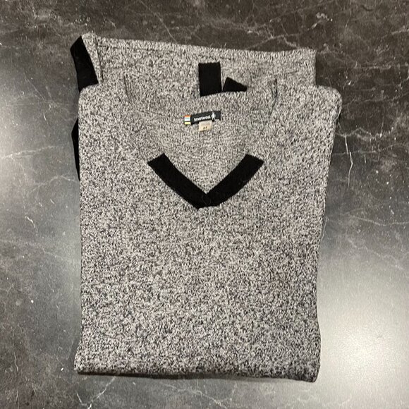 Smartwool Top - Like New - Picture 4 of 5